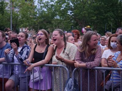 Concert du 13 juillet 2022 : le public chante | © Ville de La Madeleine